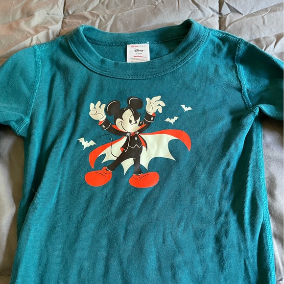 Hanna Andersson Disney Halloween glow in the dark pajamas size 6-7 - Picture 2 of 5